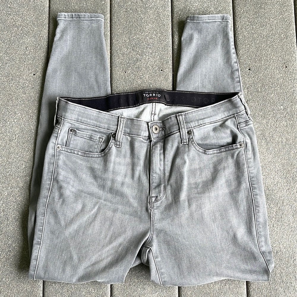 TORRID Gray High Rise Skinny Jeans 12R